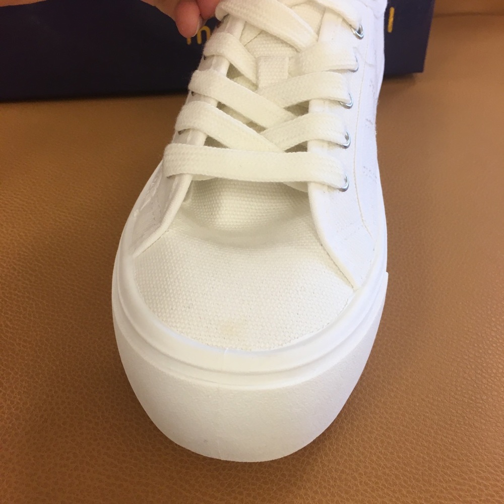 🤍Madden Girl Creamy White Sneaker🤍 - Picture 3 of 4